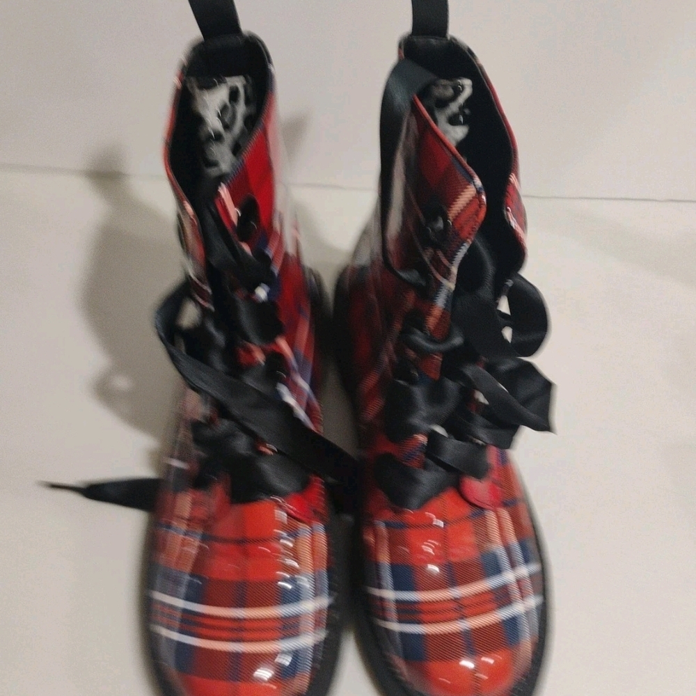 Plaid Combat & Moto Boots - Red and Black